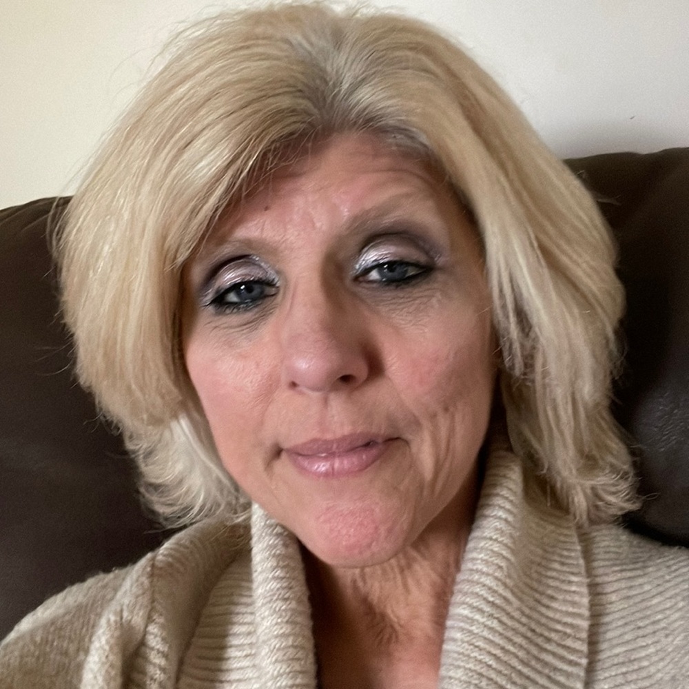 Meet your Posher, Kimberly